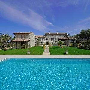 Dogoli Country דירה